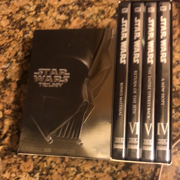 Collectors - STAR WARS Trilogy Box set - New condition! - Picture 15 of 15